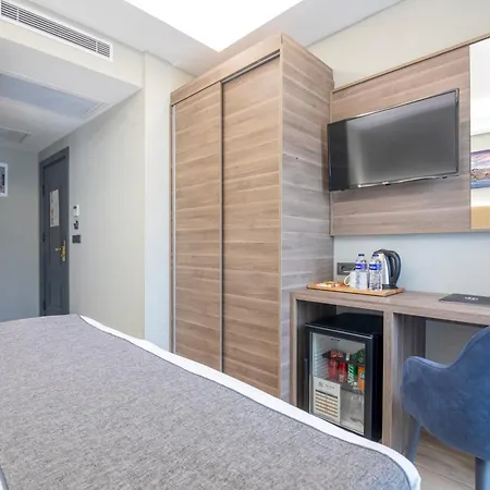 The Omiya Hotel 3*