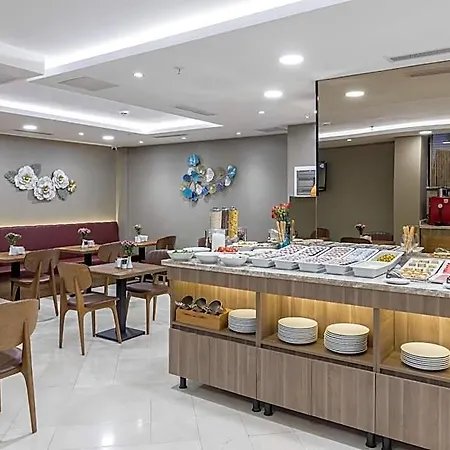 Hotel The Omiya 3*
